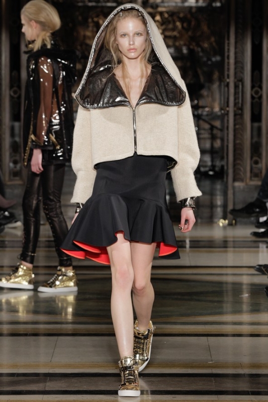 Quirine Engel shows London Fall 2014 Pinghe